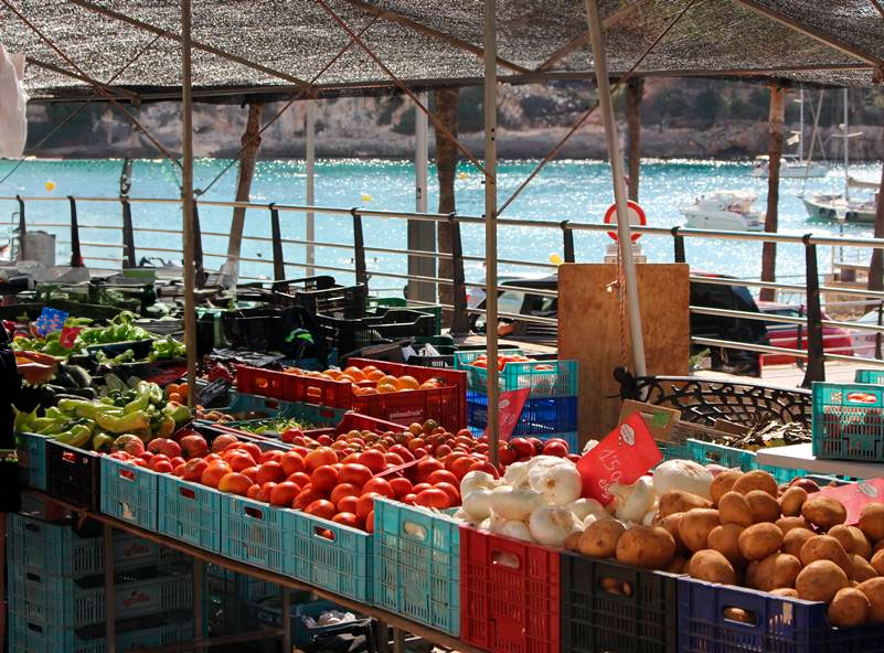 Mercado semanal de Porto Cristo